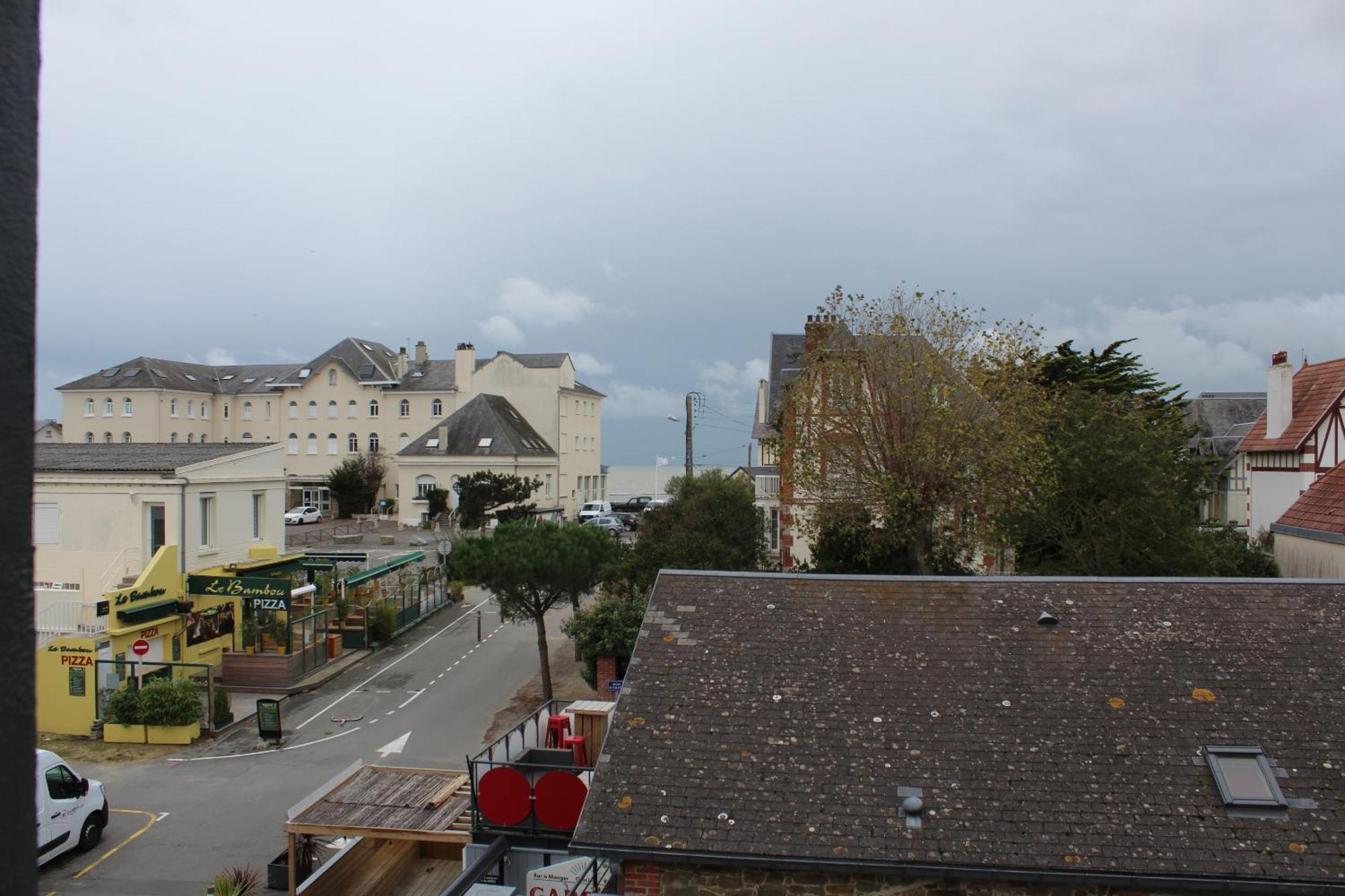 Hotel Des Pins Jullouville-les-Pins Oda fotoğraf