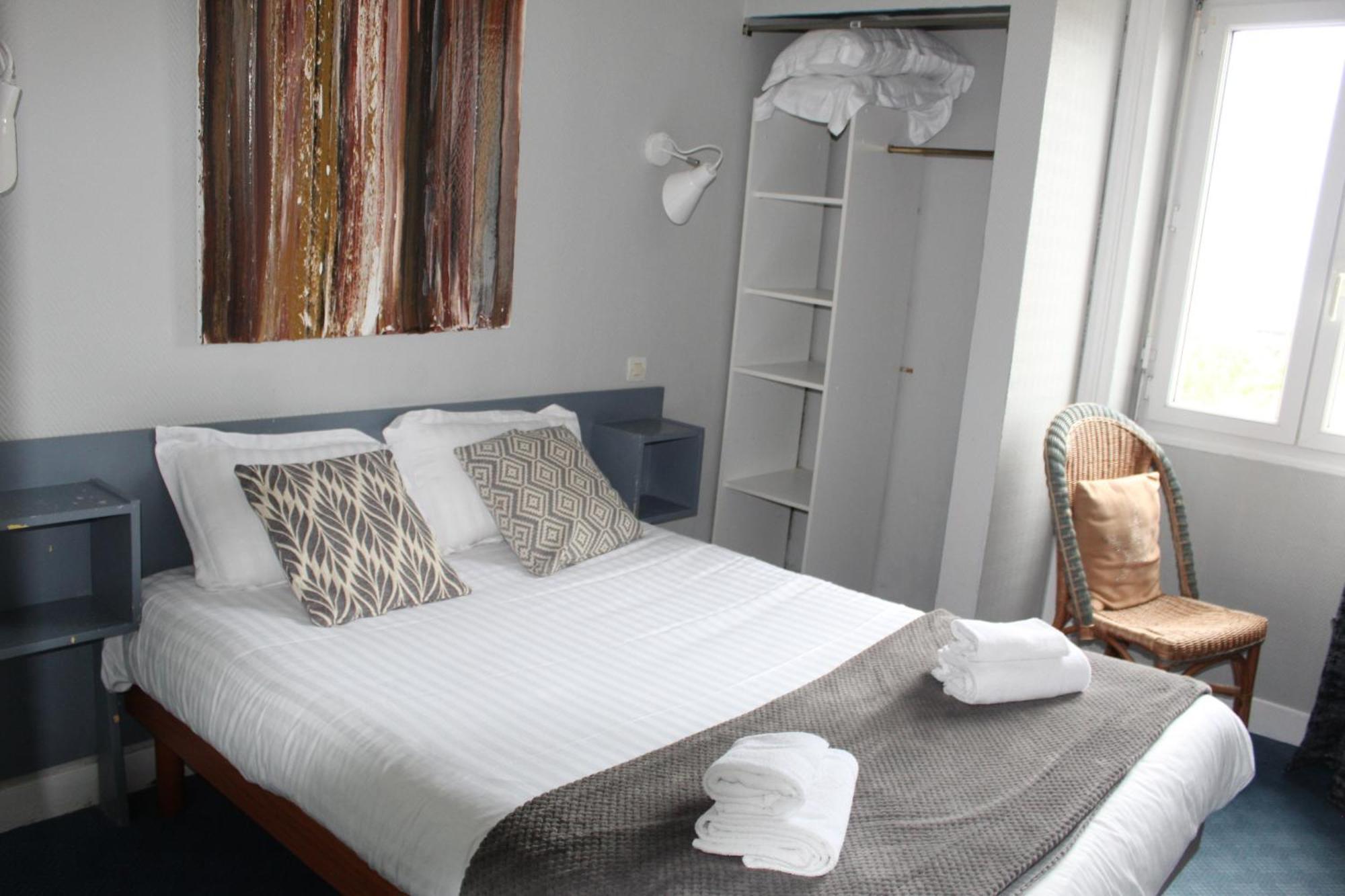 Hotel Des Pins Jullouville-les-Pins Oda fotoğraf