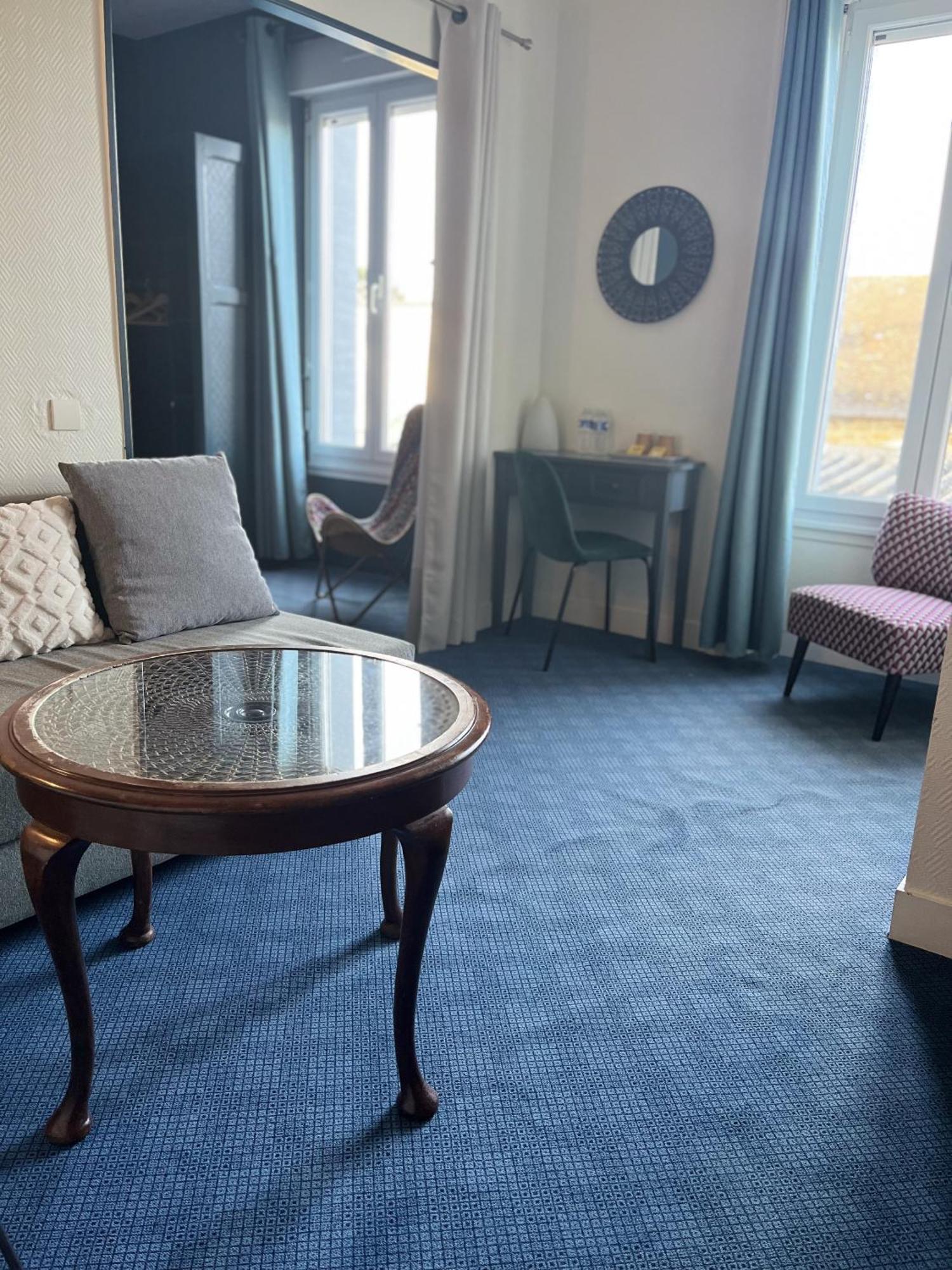 Hotel Des Pins Jullouville-les-Pins Oda fotoğraf